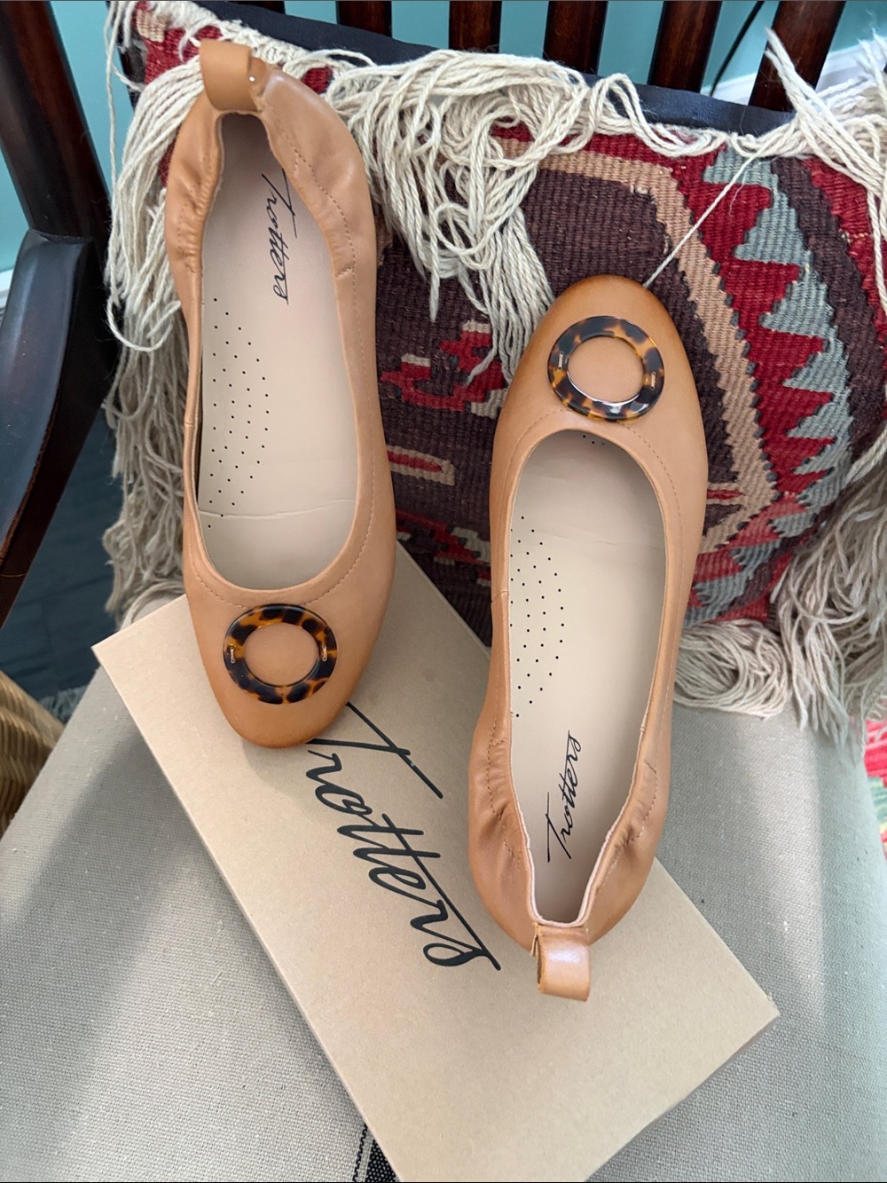 Trotters Camel Tan Ballet Flats with Tortoiseshell Accent